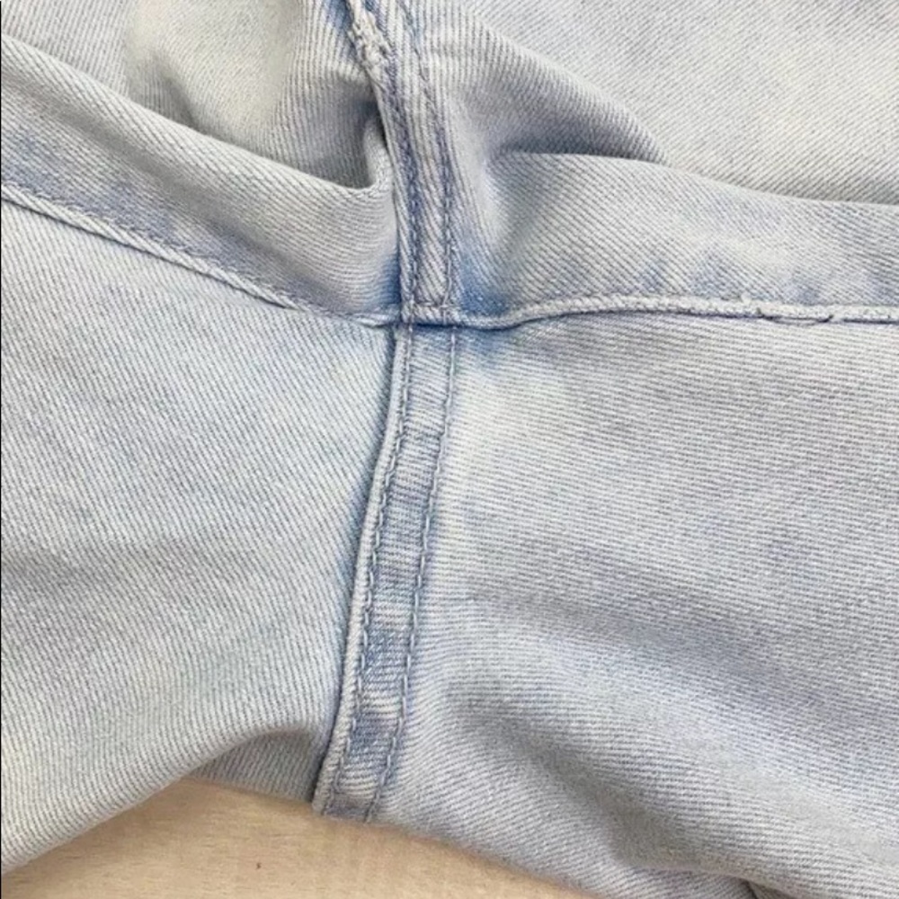 ROLLA’S West Coast Super Skinny In Light Blue Wash - Picture 5 of 10